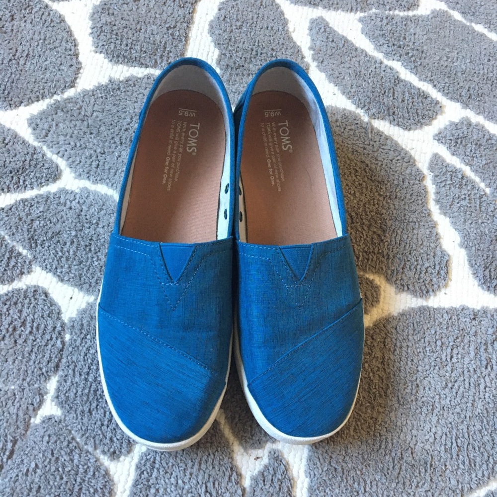 Teal Blue Tom’s Avalon Slip On Sneakers Loafers